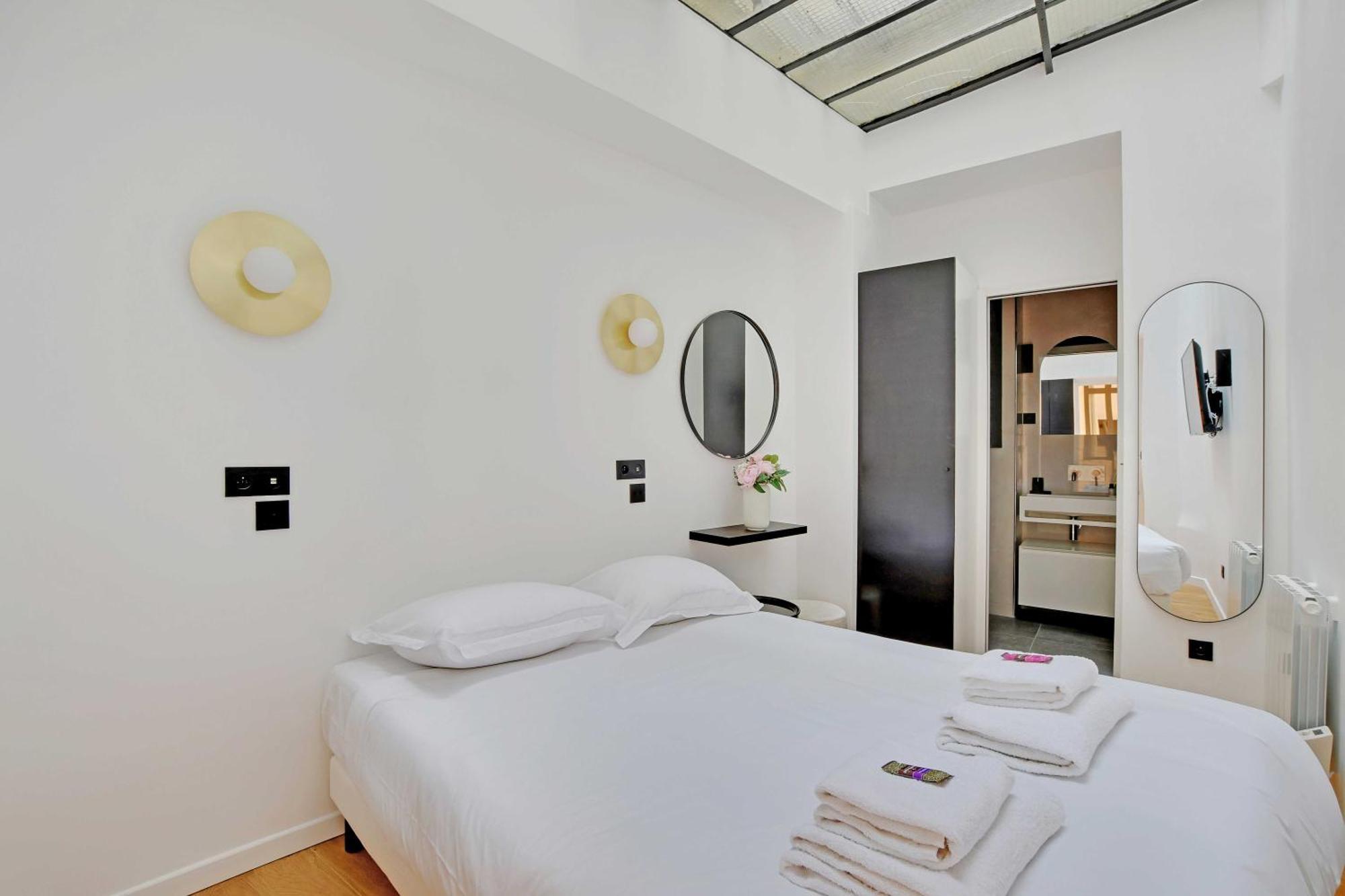 Apartment Stunning 2br Opera *